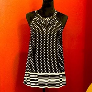 🌟🌟🌟NWT/ Loveappella Top/Size Small 🌟🌟🌟